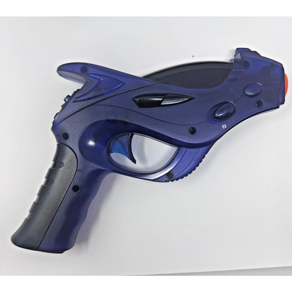 Lot of 4 Aftermarket Controllers PS2 GameCube LightGun Mad Catz Pelican Untested - Picture 8 of 16